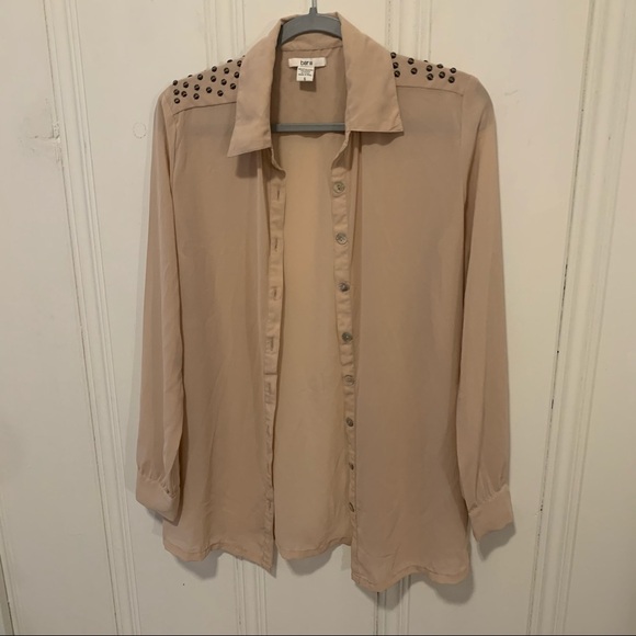 Bar III Tan Studded Long Sleeve Chiffon Button Down Blouse Size Small EUC - Picture 1 of 6